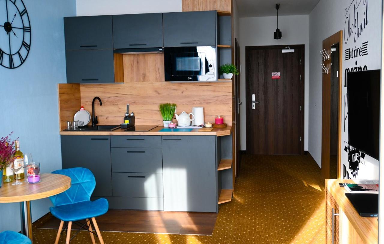 Aparthotel Legnica - Apartamenty Z Aneksem Kuchennym Eksteriør bilde